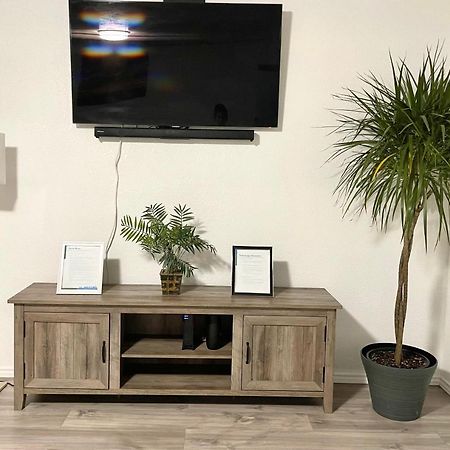 Downtown In Plano Apartman Kültér fotó