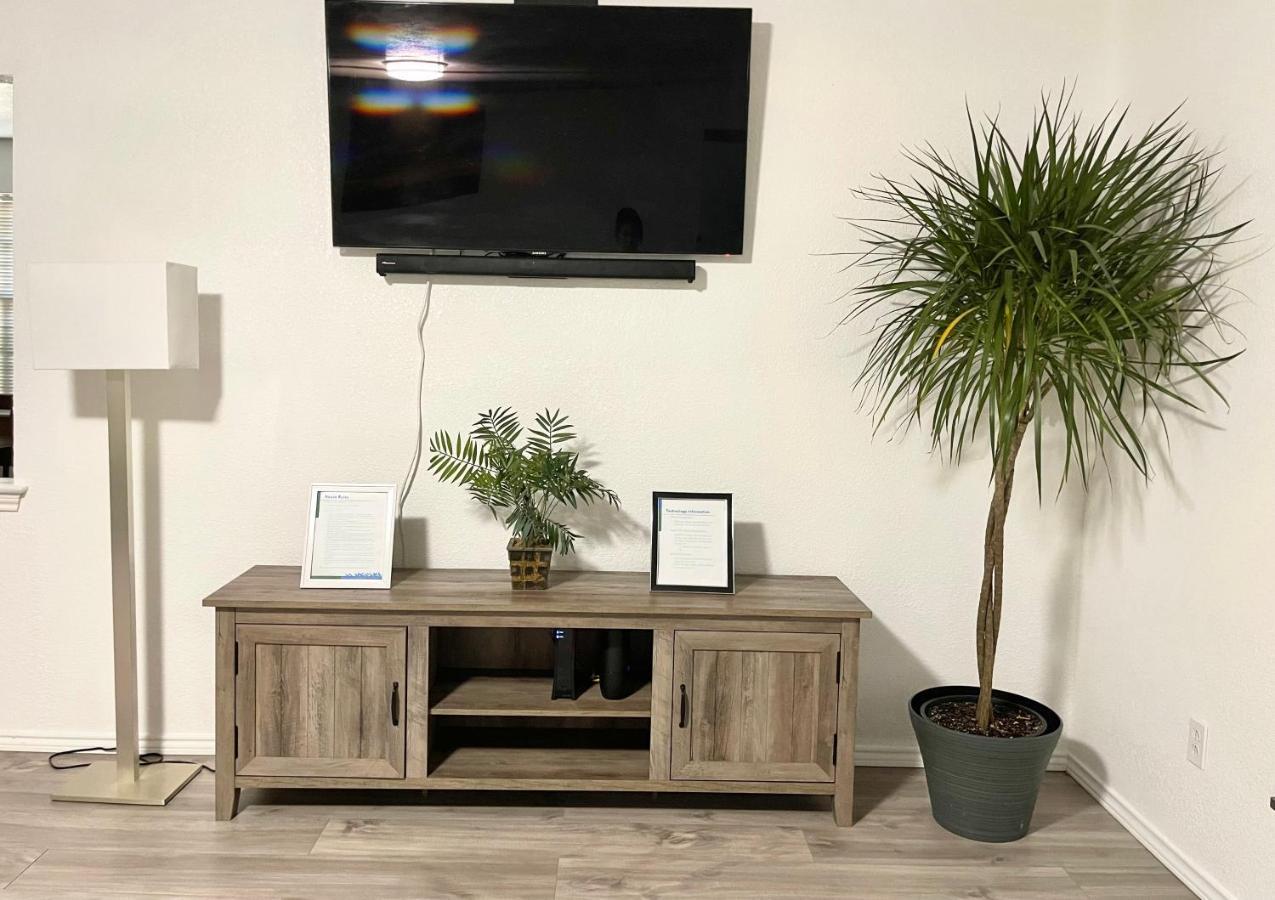 Downtown In Plano Apartman Kültér fotó