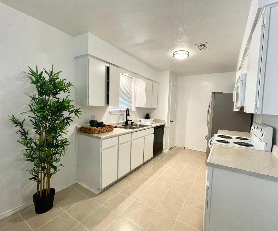 Downtown In Plano Apartman Kültér fotó